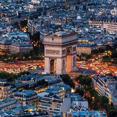 Champs Elysées